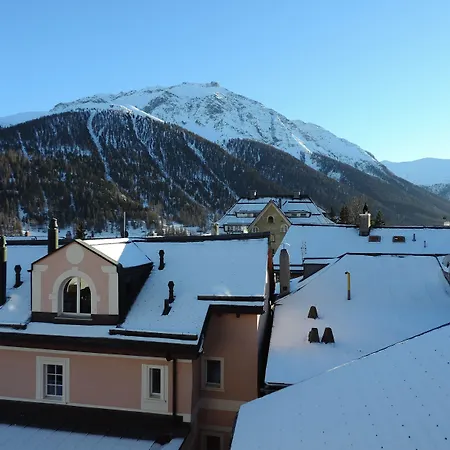 ホテル Klarer ツオウ