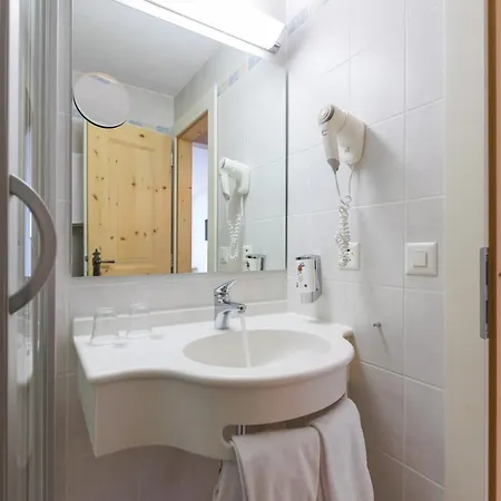 Klarer 3*