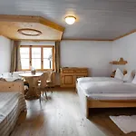 Klarer Otel Zuoz