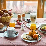 Klarer 3*