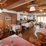 Klarer Hotel